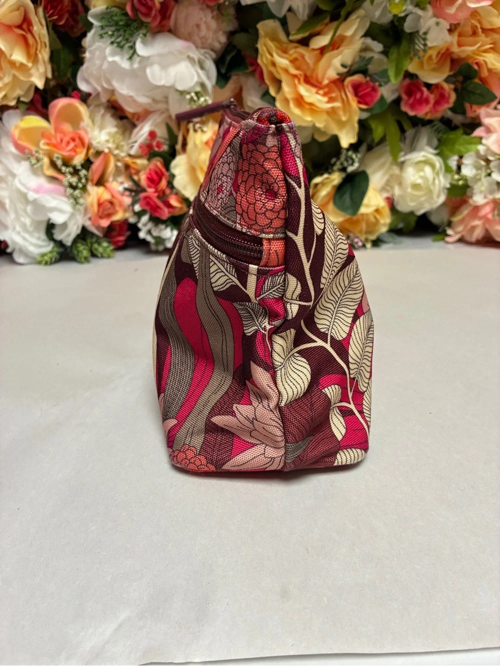 Vera Bradley Lighten Up Bohemian Blooms Cosmetic Case Red Pink Floral Retired